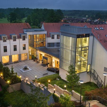 Wellness Hotel Diamant Hluboká nad Vltavou Exterior foto