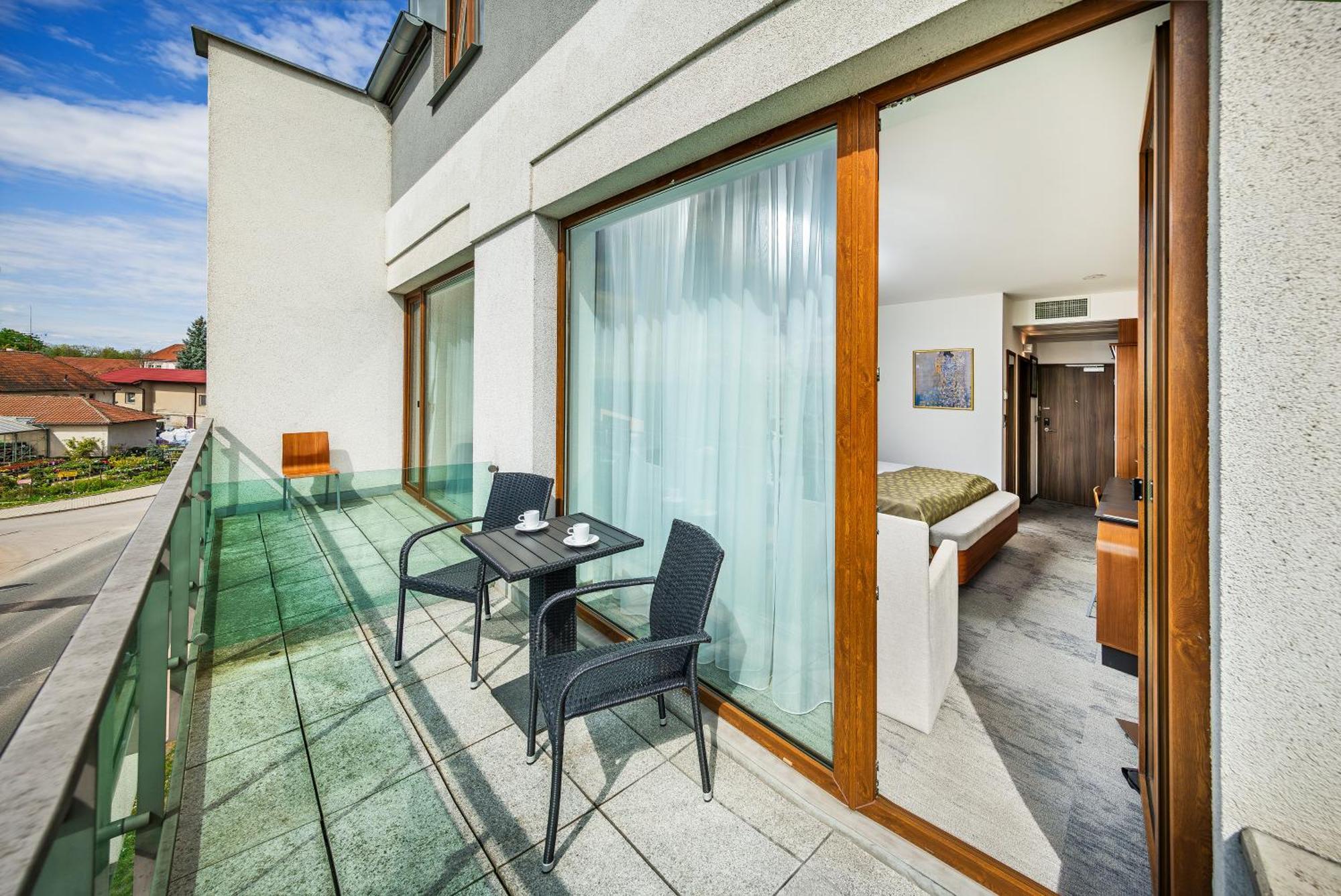 Wellness Hotel Diamant Hluboká nad Vltavou Exterior foto